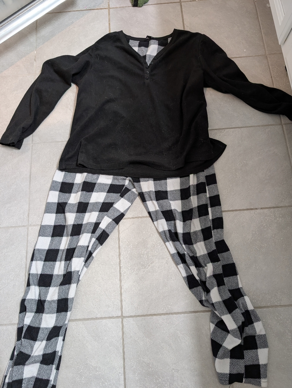 Women's Pajama set, Fleece, Black Plaid, XL